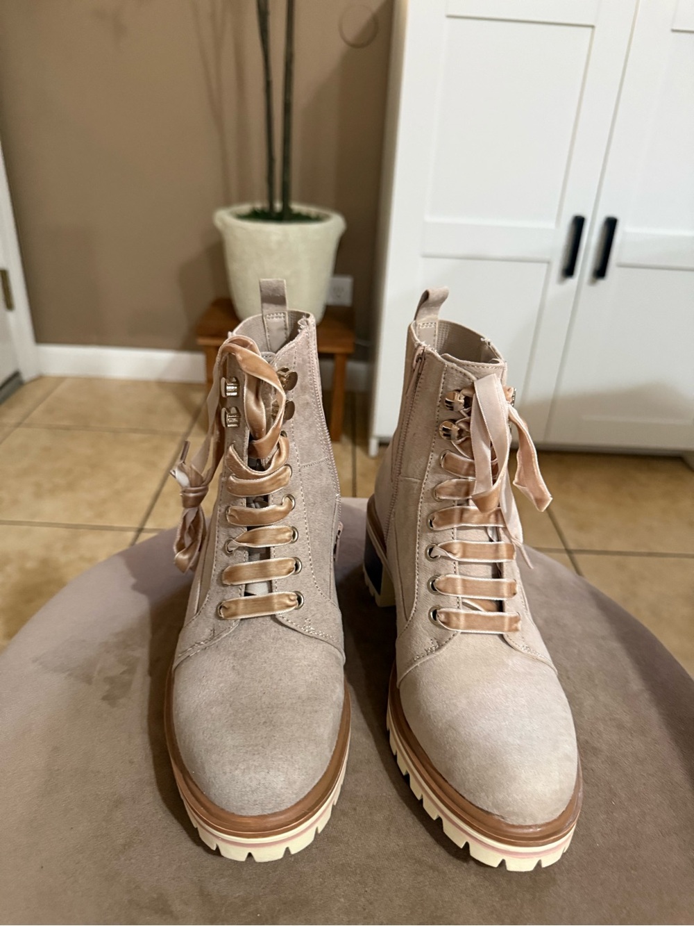 Crown Vintage Women’s Taupe Lace-Up Platform Boots